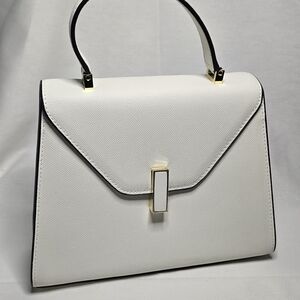 Elegant White Handbag
